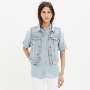 Madewell the Jean vest in cora wash